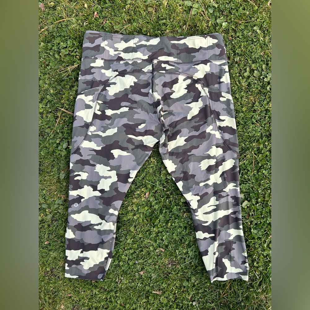 Lululemon Fast and Free high rise running tights with pockets 25”